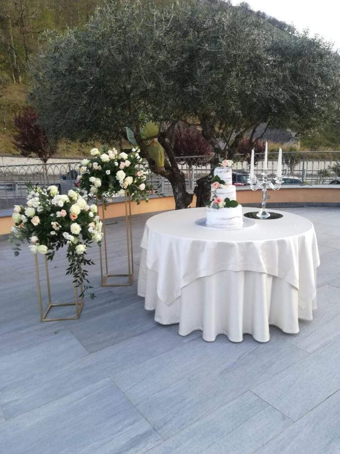 Hotel Ristorante Villa Terry Lauria Inferiore Exterior foto